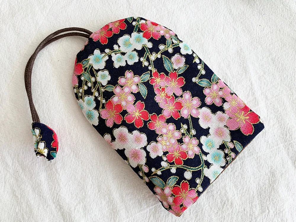 Handmade Key pouch - Key holder | Red Floral