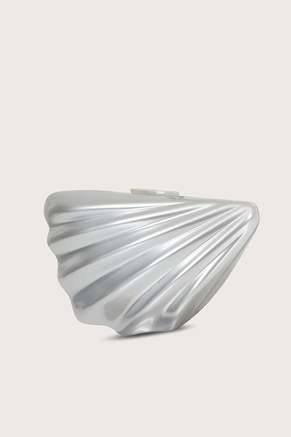 LOTTIE Acrylic Shell Clutch Bag in Silver