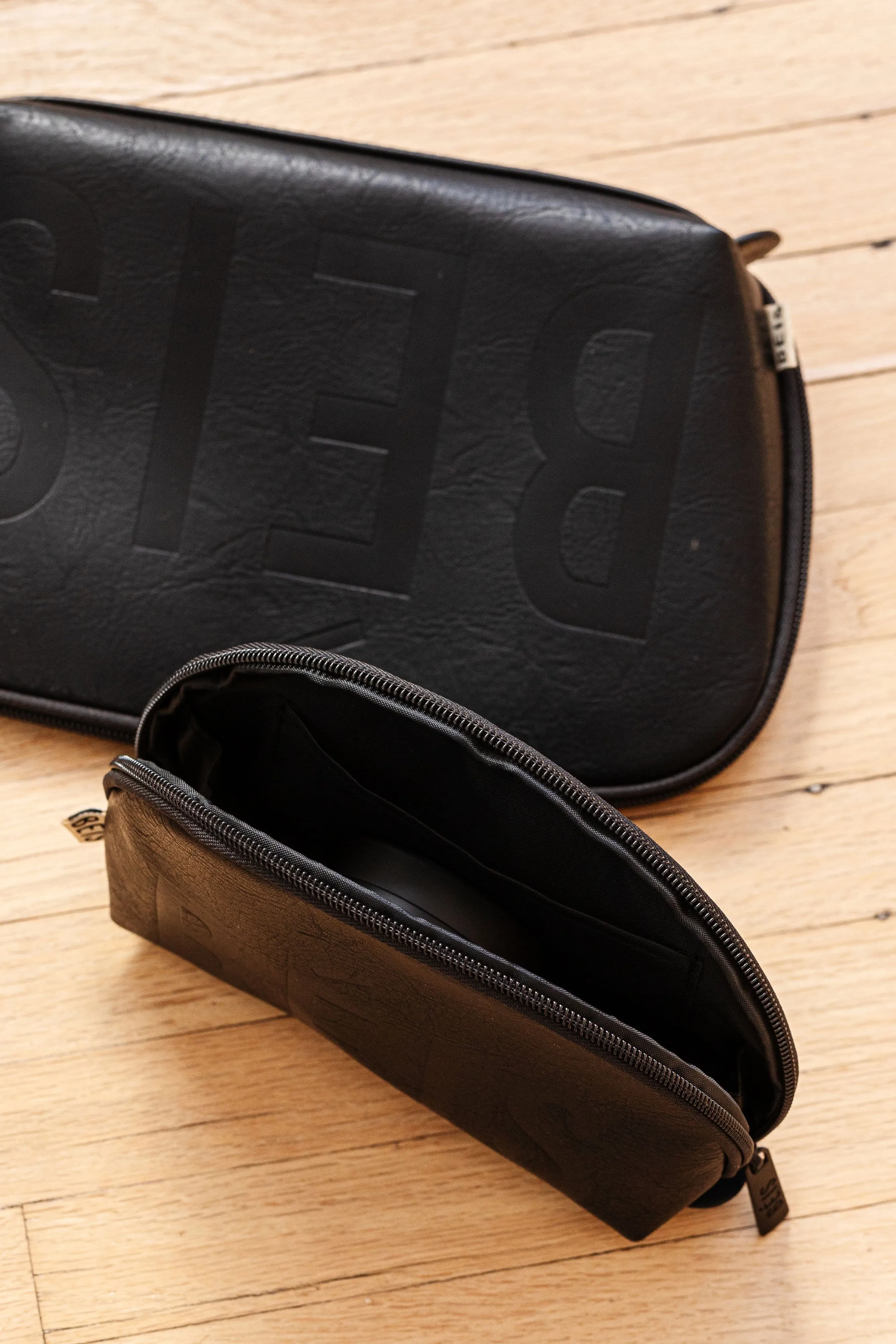 The Cosmetic Pouch Set in Black